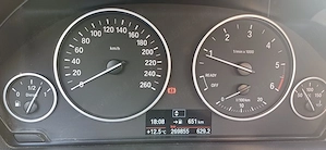 BMW seria 3 an 2016 - imagine 5