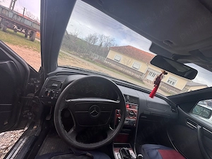 Mercedes C180 Radiat Masina este in stare foarte buna An1998 Motor 1,8 Benzina - imagine 4