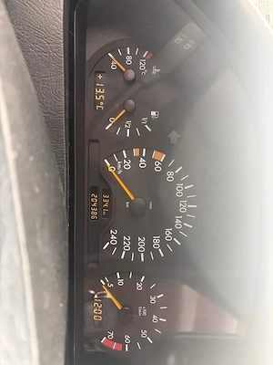 Mercedes C180 Radiat Masina este in stare foarte buna An1998 Motor 1,8 Benzina - imagine 3