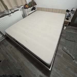 Vând urgent pat 160x200 cm