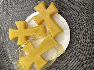 Cruce din ceara de albine