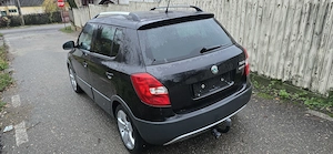 Skoda fabia Scout 1.2Tsi 130.000km clima automata etc - imagine 4