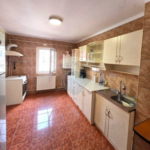 Apartament 3 camere, et.4/4 bd.1 Dec. 1918, Rm Sarat - imagine 3