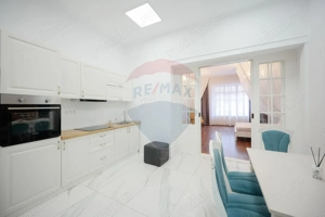 Apartament cu 2 camere de închiriat în zona Ultracentral