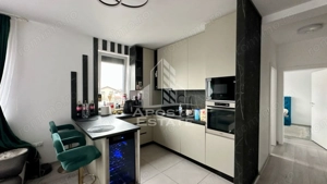 Apartament de vanzare cu 3 camere, etajul intai, Dumbravita - imagine 5
