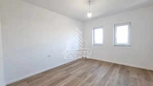 Jumatate de duplex de vanzare, pe parter, cu 3 camere si 2 bai, Sag, Timis - imagine 5