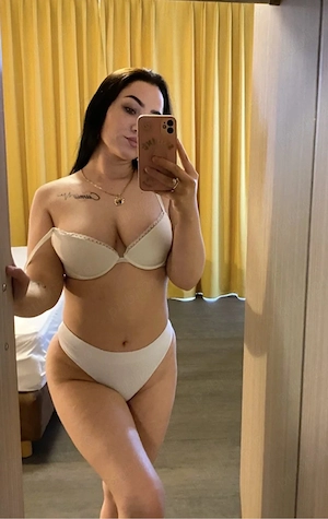 Roxana! pozele imi apartin fac si deplasari !! - imagine 3