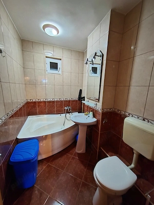 Inchiriez apartament cu 3 camere aproape de Iulius Mall  - imagine 8