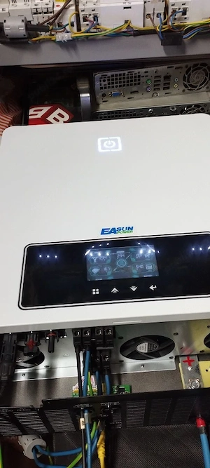 EASUN hibrid invertor 48v baterii la max 500V panouri solare 