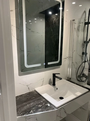 2 camere Eroii Revolutiei