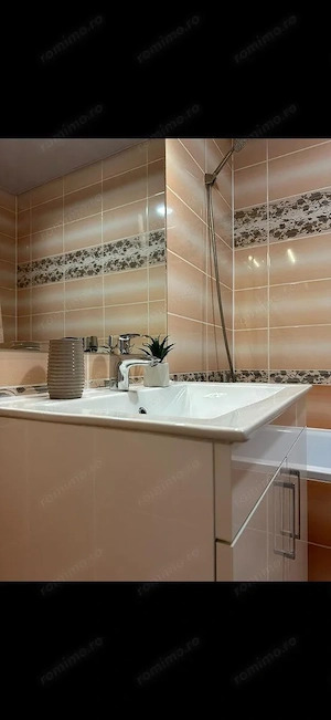 Garsoniera zona Vitan - imagine 2