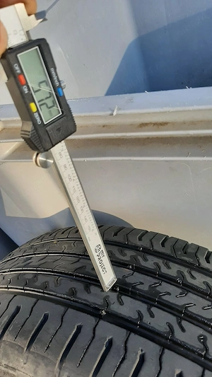 Anvelope Vara CONTINENTAL ContiEcoContact 215 55 18 (DOT 4518 – profil 6mm) – 100 lei - imagine 2