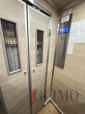 Apartament, 2 camere, la M-uri, langa Palatul Justitiei, strada Cosbuc