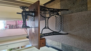 De vînzare mașină de cusut Singer.!