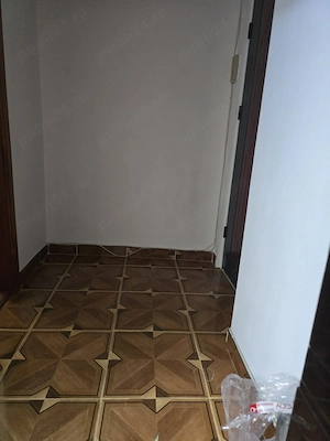 Apartament 3 camere Dorobantilor etaj 1 bloc izolat termic Garaj sub bloc si boxa in C.F. 2 balcoane - imagine 4