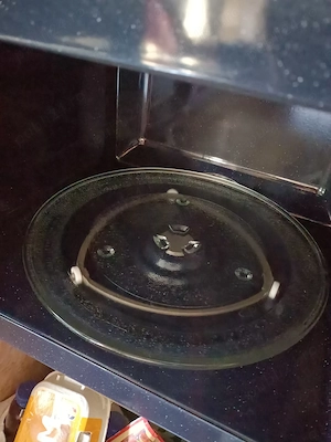 Vând cuptor cu microunde Samsung 