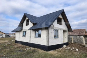 Casa individuala,cu 4 camere, 135 mp utili,Totoi