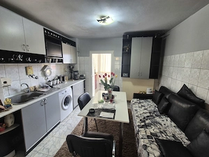 Vand apartament 2 camere Micro 4  - imagine 3