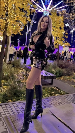 Două fete cu chef de distracție!!!!