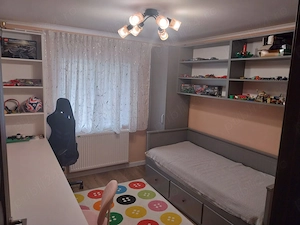 Proprietar, vand apartament 3 camere, decomandat, zona Dambovita - imagine 10