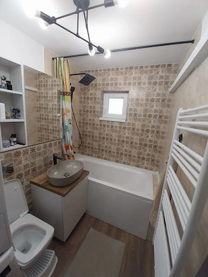 Proprietar, vand apartament 3 camere, decomandat, zona Dambovita - imagine 8