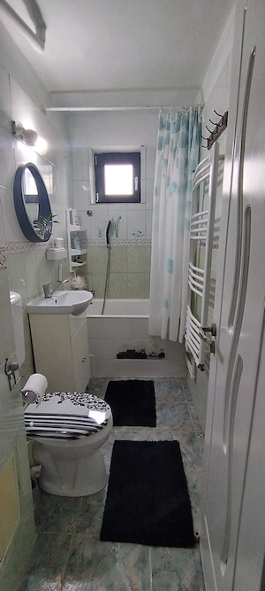 Proprietar   Vând Apartament 2 Camere . Tomis Nord  Zona Piața Brotacei