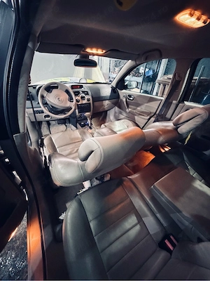 Renault Megane 2 Luxury   FULL   EURO 4   147.000 KM   2.0 16V   135CP   Automata - imagine 5