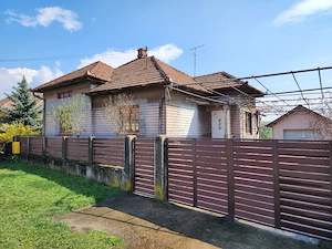 Proprietate deosebită de vânzare în Sântandrei (5 km de Deva)   ideală pentru familie sau investiție - imagine 2