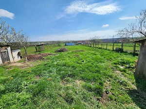 Proprietate deosebită de vânzare în Sântandrei (5 km de Deva)   ideală pentru familie sau investiție - imagine 9