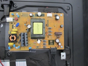 sursa alimentare 17IPS62 functionala recuperata dintr-un tv JVC LT-32VAF3000