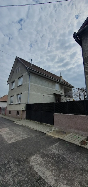 Casa cu 5 camere de vanzare in Dumbraveni, judetul Sibiu
