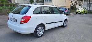 Skoda fabia 1.9 Diesel 105cp Anul Fab 2009 full Opțiuni Acte la zi  - imagine 2