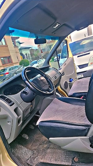 Renault Trafic  - imagine 6