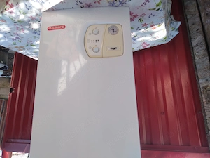 Vând centrala pe gaz pentru piese 