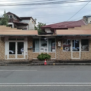 Închiriez spațiu comercial 