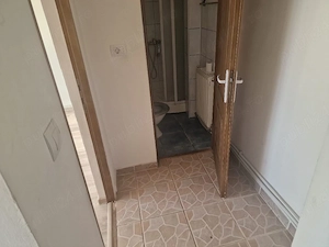 Ap 2 cam, maratei, etaj 2 renovat ,centrala, temropane,termoizolat