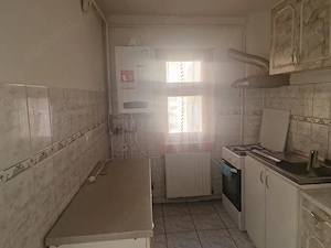 Ap 2 cam, maratei, etaj 2 renovat ,centrala, temropane,termoizolat