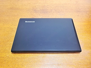 Vand laptop Lenovo--Intel i3-5005U--SSD 120 GB--8GB RAM--Baterie 5 ore
