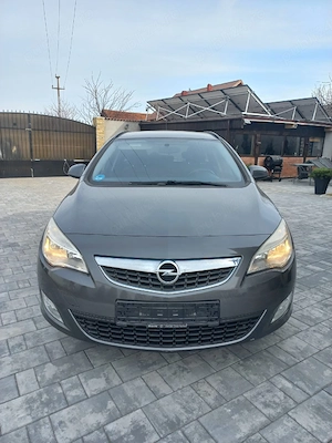 Opel Astra j euro 5 2013 - imagine 7