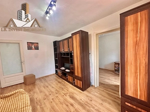 Apartament cu 2 camere- etaj 2 -zona Sagului - imagine 4