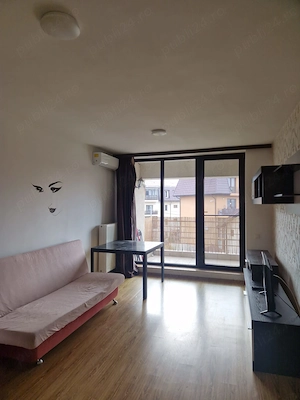 Garsoniera 52 mp, loc de parcare propriu, Chiajna, dispune de pat si canapea 