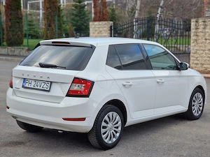 Skoda Fabia 2020 , 1.0 benzina, 124000km, deosebita - imagine 4