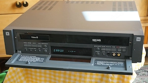 Dublu deck video Recorder Gold Star RDD-15S VHS + Video8 Defect