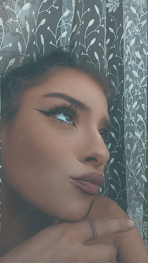 Elena diamond Bruneta la mine sau la tine 