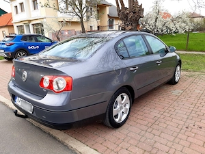 Vw passat 1.6 Benzina 116cp - imagine 5