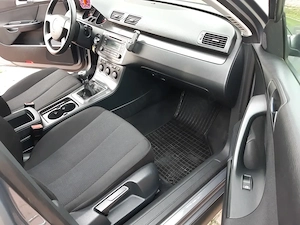 Vw passat 1.6 Benzina 116cp - imagine 7