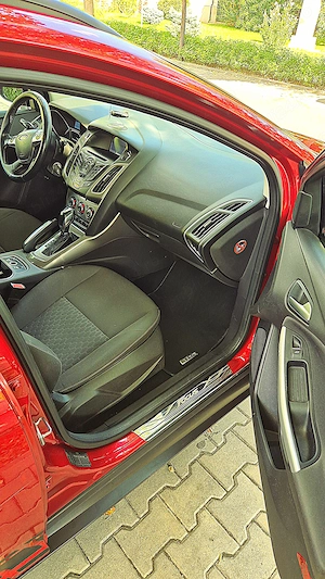 Schimb Ford Focus _5800 euro _cutie automata _parcheaza singura _comenzi vocale - imagine 8