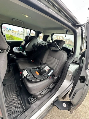 Ford Grand C-Max-2018 - imagine 6