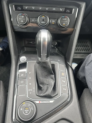 VW Tiguan 2.0 - imagine 7