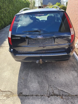 Ford Mondeo 1,8 benzina  - imagine 4